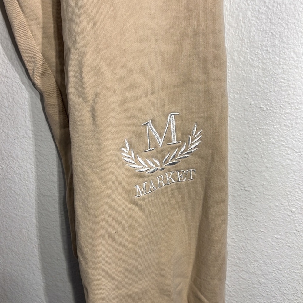 Market Laurel Wreath Sweatpants - Picture 9 of 15